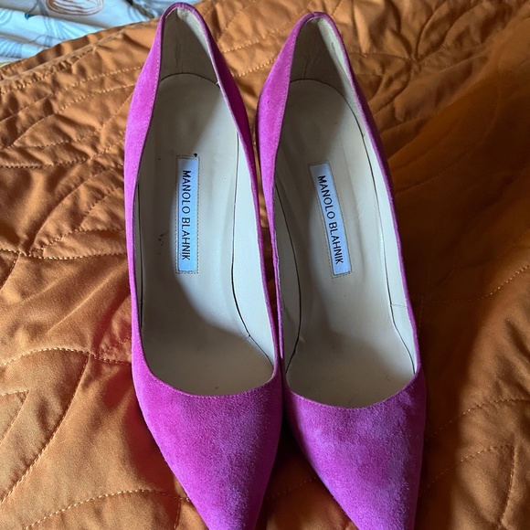 Manolo Blahnik BB Suede Pumps – Size 39 US 8 8.5  4” Heel Shoes Pink. 👀 - Picture 1 of 4